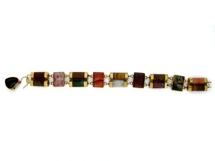 Scottie Bracelet in Gold main image 1