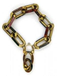 Victorian 9ct Gold Scottish Links Bracelet set with Agates