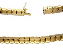 18ct Gold Collar