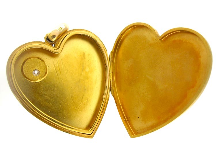 15ct Gold Heart Locket