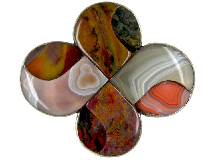 Scottish Agate Knot Brooch
