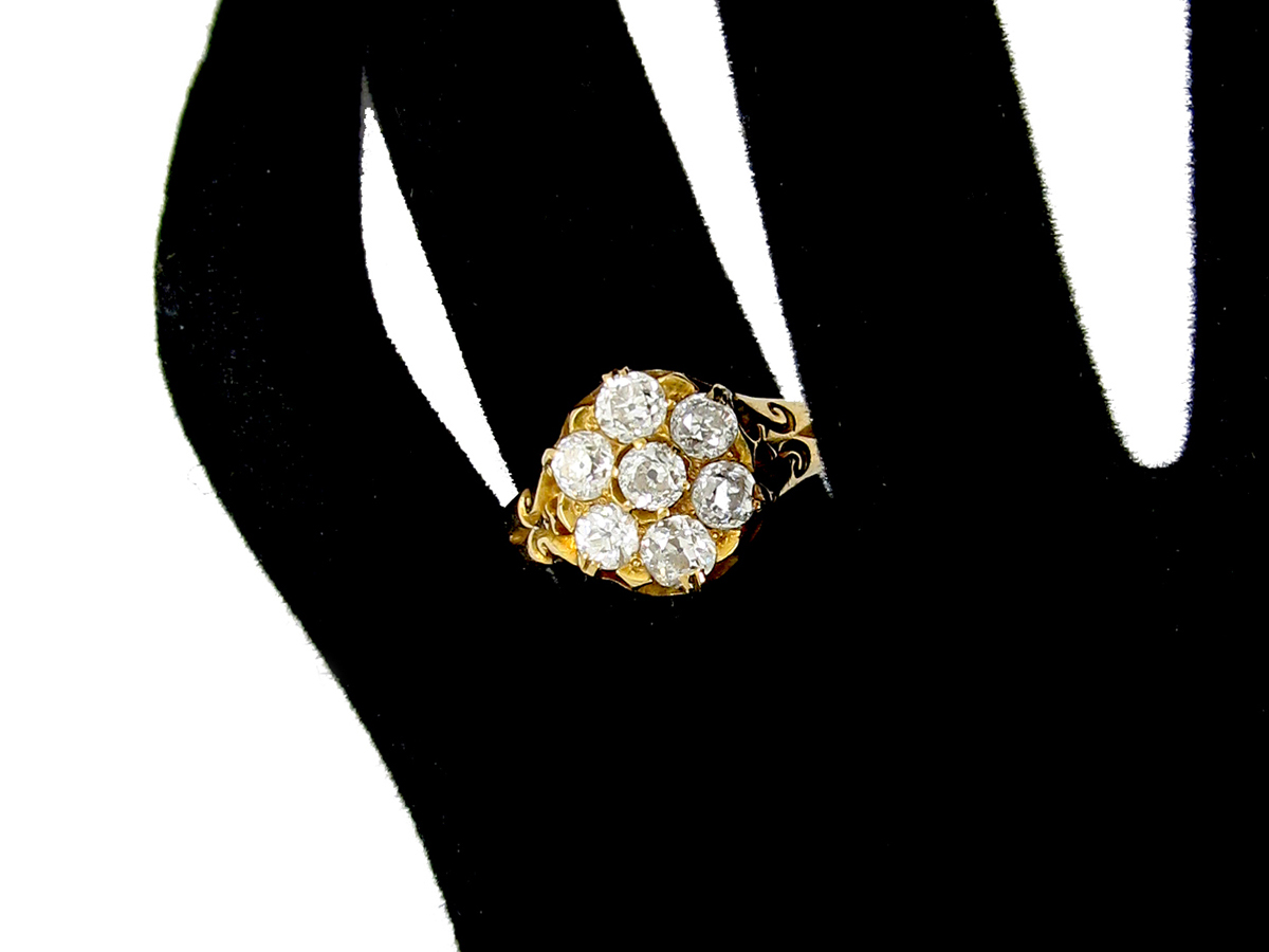 Rose Diamond Cluster Ring (712k Jo) 