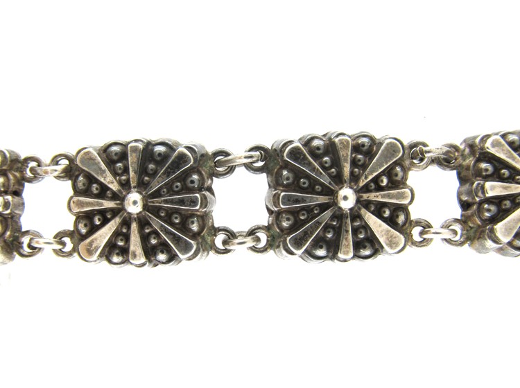 Victorian Silver Collar with Square Sections