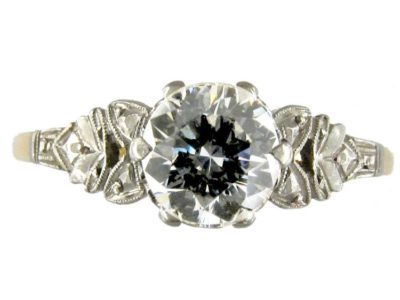 Art Deco Single Stone Diamond Ring Set in 18ct Yellow Gold