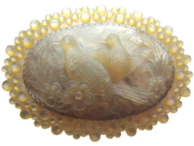 Carved Mother of Pearl Turtle Doves Regency Brooch