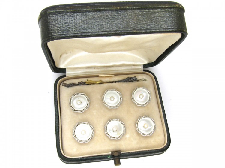 French Art Deco 18ct & Platinum & Mother of Pearl Buttons Dress Set in Original Case