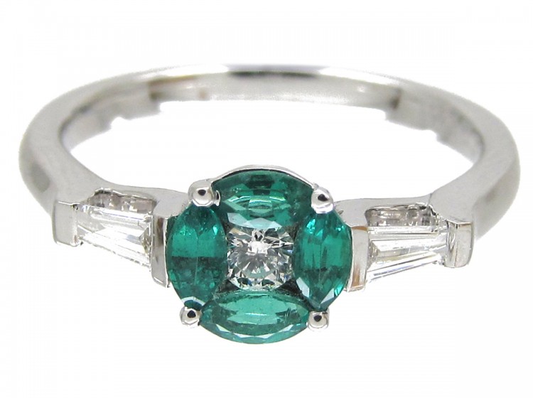 Emerald & Diamond Cluster Ring with Baguette Diamond Sides