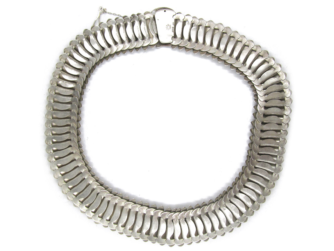 Silver Armadillo Style Necklace (501F) | The Antique Jewellery Company