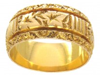 Victorian 18ct Gold Wide Vine Leaf Design Wedding Ring