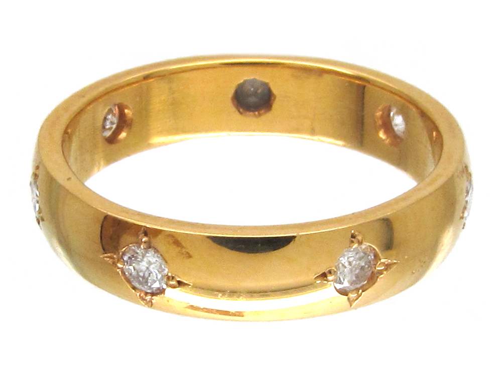 18ct Gold Diamond Set Band Ring (882F) | The Antique Jewellery Company