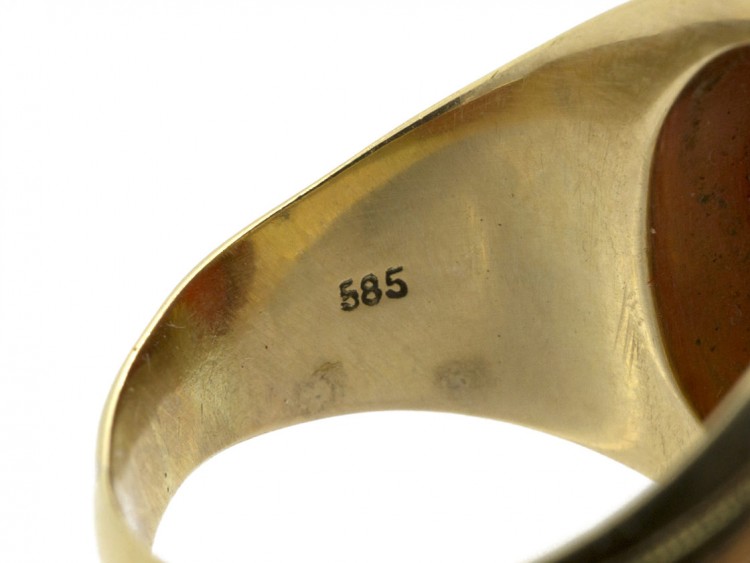 14ct Gold Carnelian Signet Ring