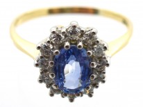 18ct Gold Ceylon Sapphire & Diamond Oval Cluster Ring