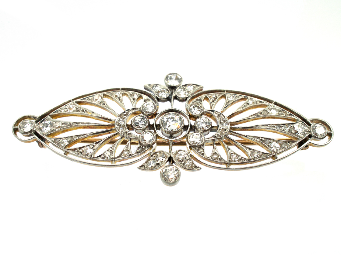 Edwardian 15ct Gold & Platinum Openwork Diamond Brooch (110G) The