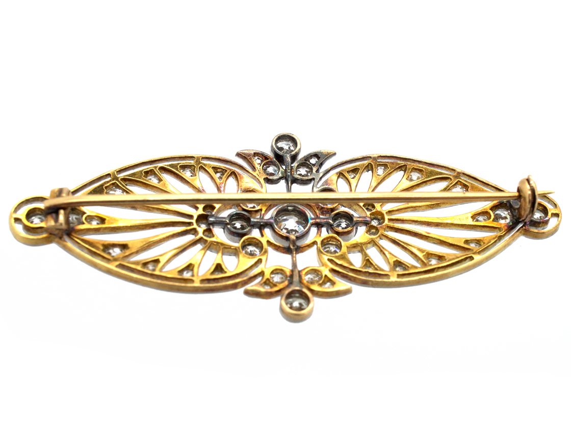 Edwardian 15ct Gold & Platinum Openwork Diamond Brooch (110G) The