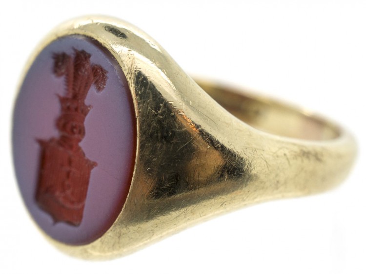 9ct Gold & Carnelian Intaglio of a Crest Signet Ring