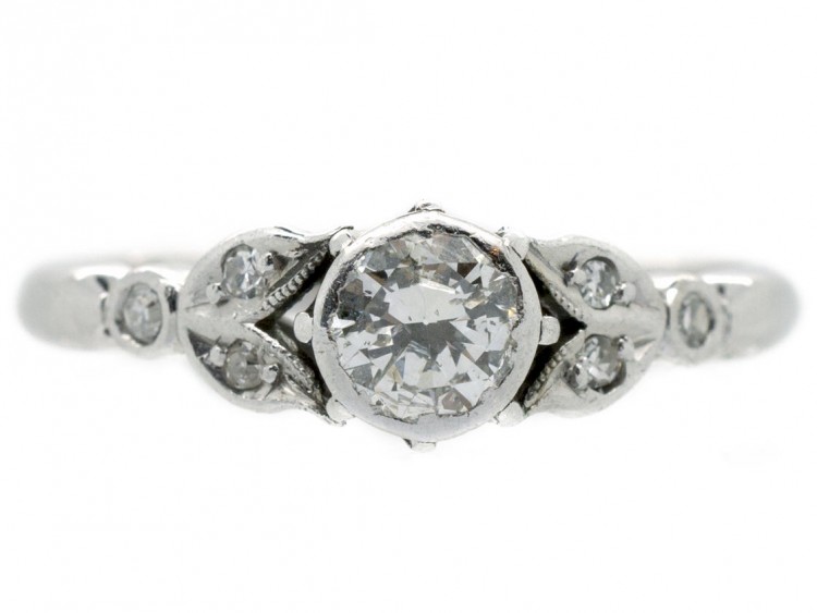 Solitaire Diamond Ring With Leaf Shoulders