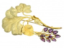 Early Victorian 18ct Two Colour Gold Botanical Brooch