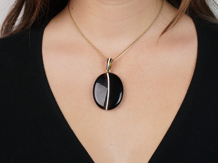 Victorian 18ct Gold & Banded Onyx Oval Pendant with Locket Back