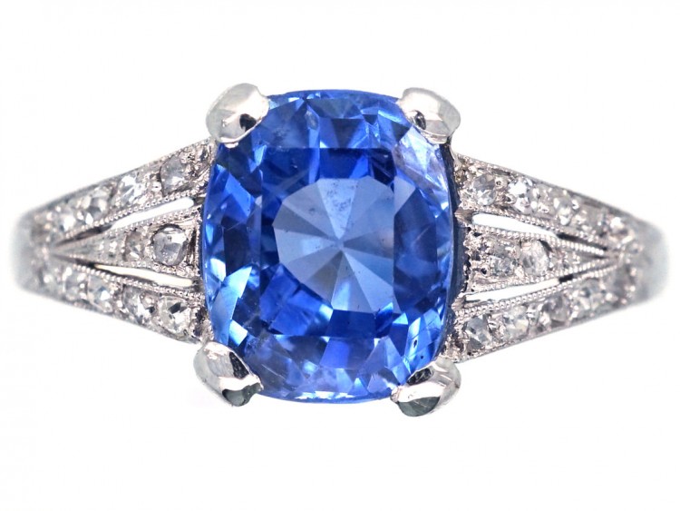 French Platinum, Ceylon Sapphire & Diamond Art Deco Ring