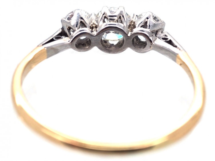 1920s 18ct Gold & Platinum Three Stone Diamond Ring