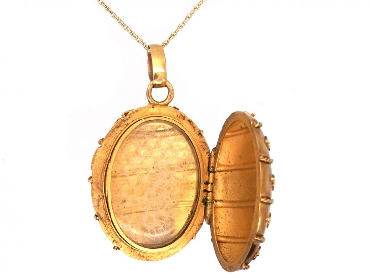 French 18ct Gold Oval Locket on Gold Chain