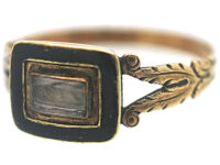 Georgian 9ct Gold & Black Enamel Memorial Ring