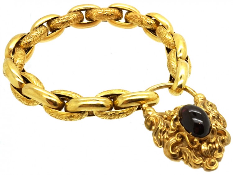 15ct Gold Bracelet With Cabochon Garnet Padlock