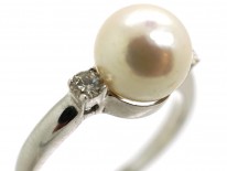 18ct White Gold Pearl & Diamond Ring