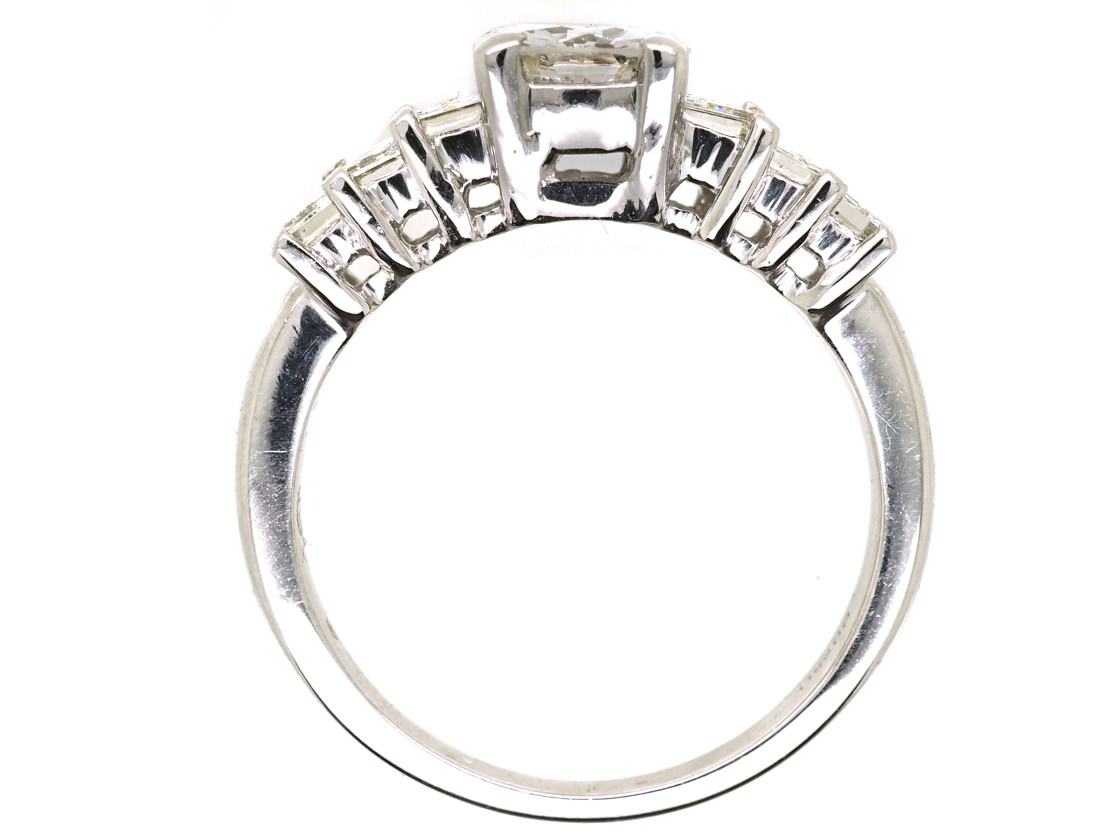 CW Signature 18K White Gold Seven Stone Diamond Ring R01835