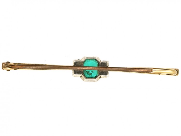 9ct Gold Art Deco Brooch Set With an Emerald Paste