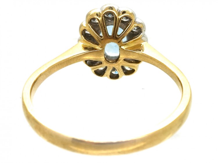 18ct Gold Aquamarine & Diamond Oval Cluster Ring