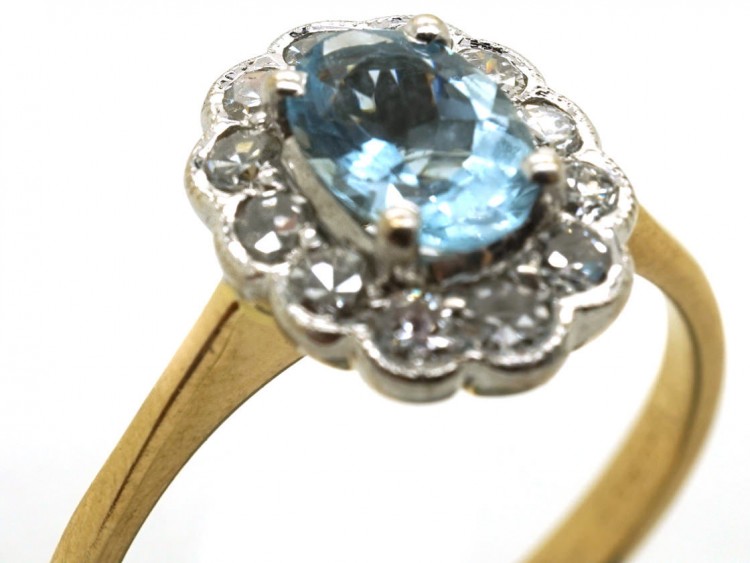 18ct Gold Aquamarine & Diamond Oval Cluster Ring
