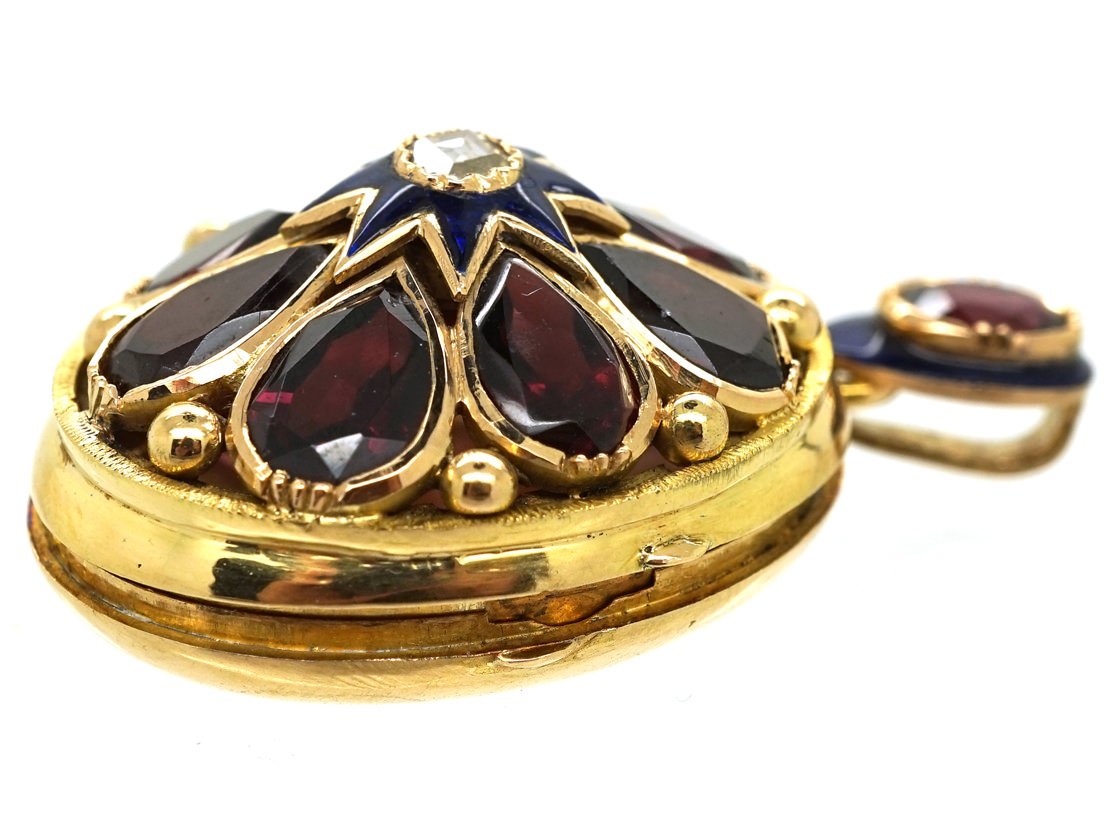 French 18ct Gold Locket Set With Garnets & a Diamond (343K) | The ...