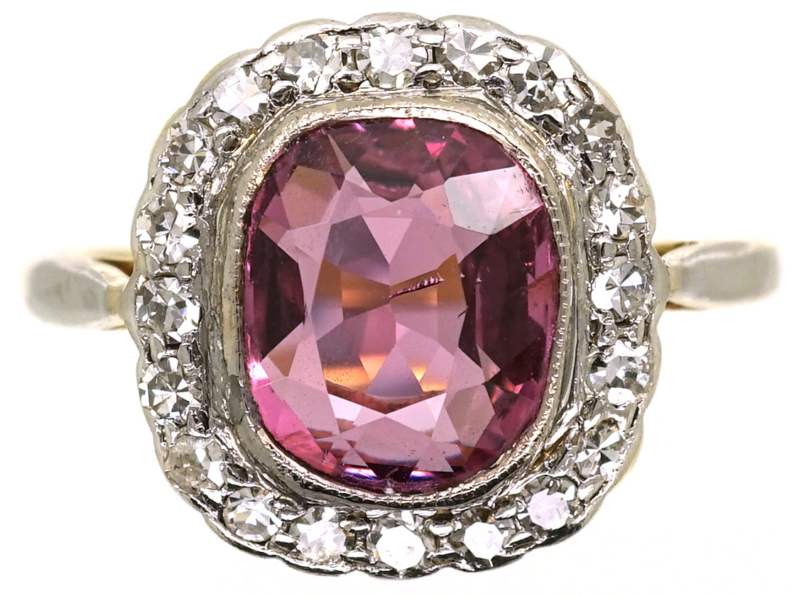 Пт-Королевская шпинель. Jeweller Premium image background Fine Jewelry Jewellers job Diamonds Sapphires Ruby Spinel Gold. The most popular Jewelry Company.