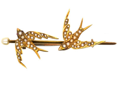 Edwardian 15ct Gold Brooch of Two Swallows set with Natural Split Pearls