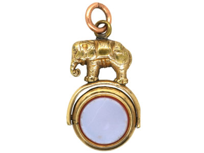 Victorian 15ct Gold Swivel Seal With an Elephant on Top