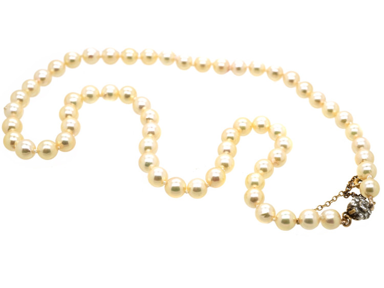 Pearl Necklace with Diamond Cluster Clasp
