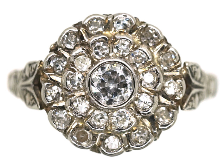 18ct White Gold Diamond Set Cluster Ring
