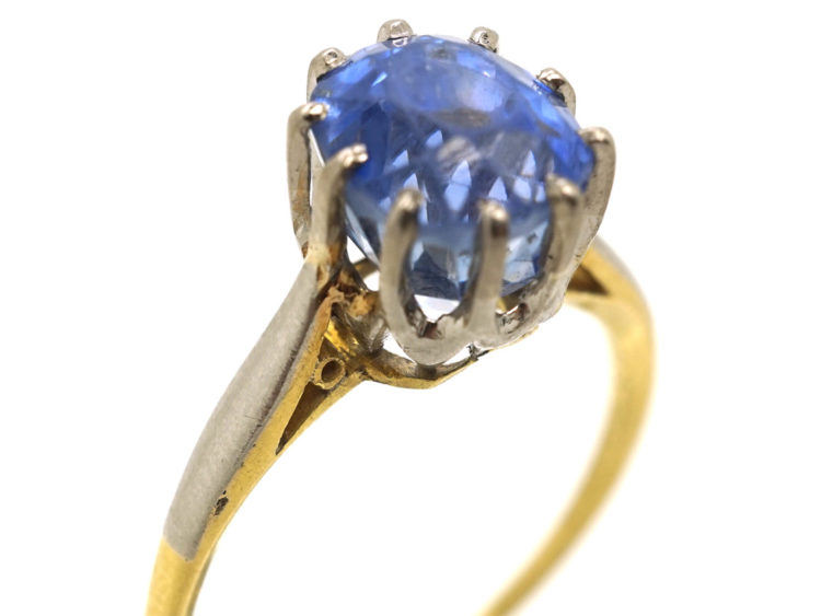 18ct Gold Ring Set With a Ceylon Sapphire