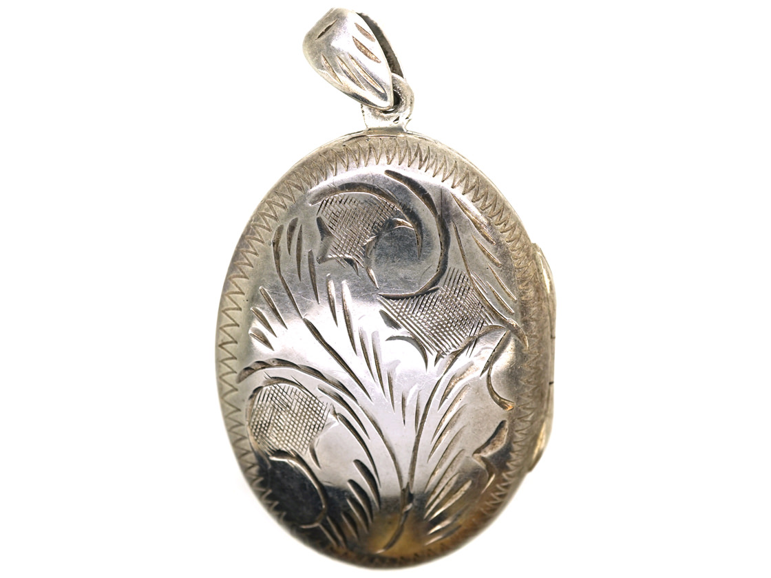 Silver Oval Locket (183K) | The Antique Jewellery Company