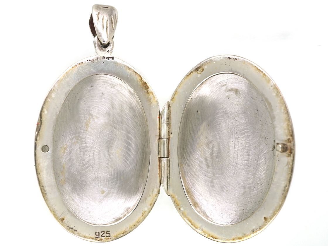 Silver Oval Locket (183K) | The Antique Jewellery Company