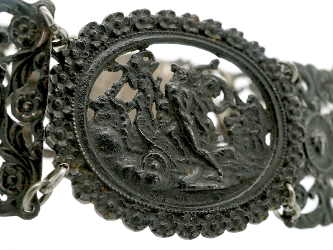 Berlin Iron Collar (462L) The Antique Jewellery Company