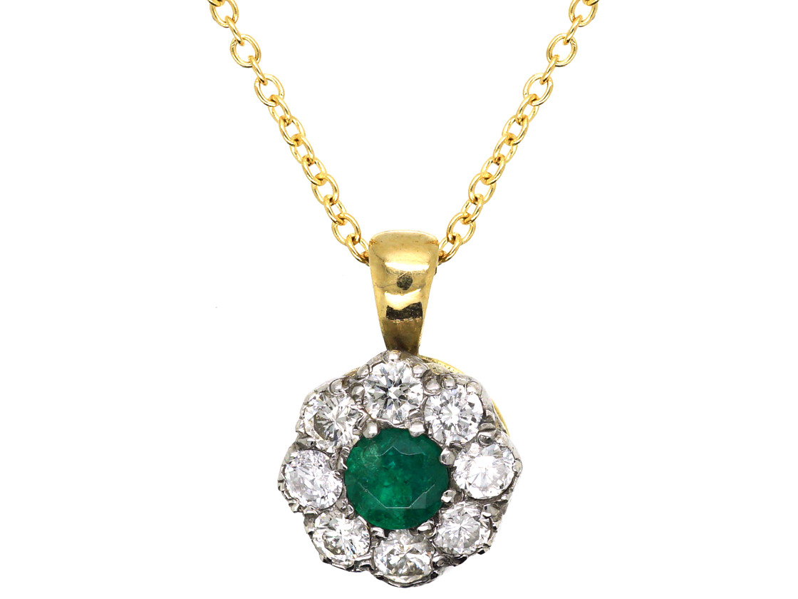 18ct Gold, Emerald & Diamond Cluster Pendant on 18ct Gold Chain (946L ...