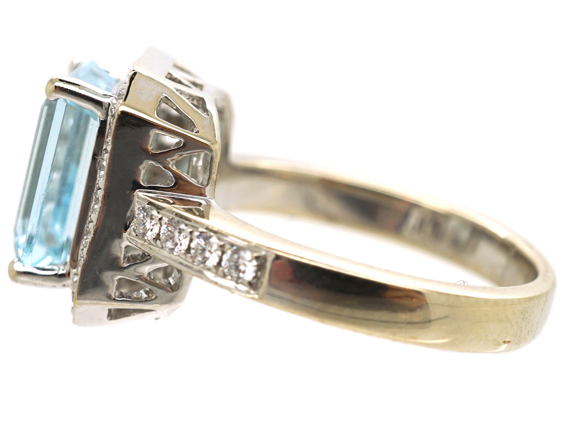 18ct White Gold, Aquamarine & Diamond Rectangular Ring with Diamond Set ...