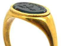 Georgian 18ct Gold Bloodstone Signet Ring with Bird & Envelope Intaglio