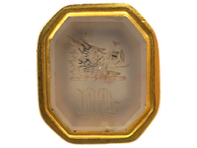 Victorian 15ct Gold Cased Seal with Chalcedony Base Intaglio of a Boar's Head