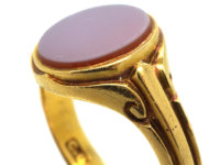 Victorian 18ct Gold Signet Ring set with a Banded Carnelian