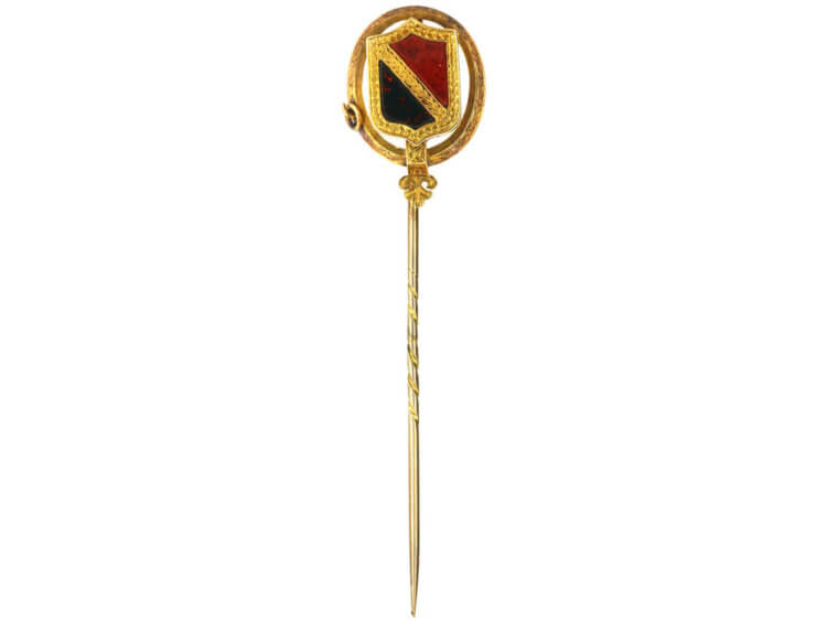 Victorian 15ct Gold, Jasper & Bloodstone Scottish Shield Tie Pin in Original Case
