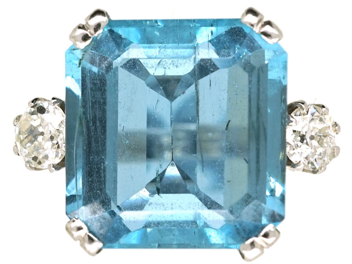 An 18ct White Gold, Aquamarine & Diamond Ring