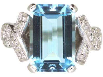 18ct White Gold Rectangular Aquamarine & Diamond Ring